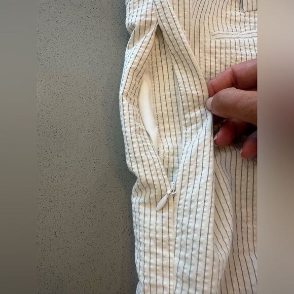 Elie Tahari White & Blue Striped Capri Women's Pants size 8 - Picture 5 of 13